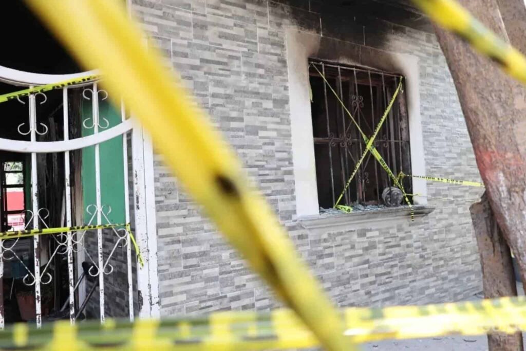Incendio en casa de Saltillo, Coahuila, deja siete muertos
